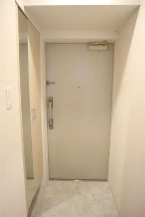 ウィステリア上池袋の玄関