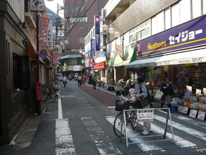 プライムアーバン目黒青葉台の周辺