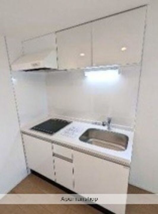 東京都渋谷区幡ヶ谷3丁目の賃貸マンションのキッチン
