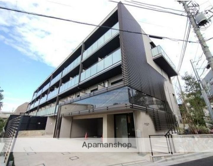 東京都世田谷区下馬5丁目の賃貸マンションの外観