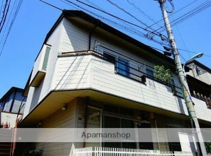 東京都杉並区和泉3丁目の賃貸アパートの外観