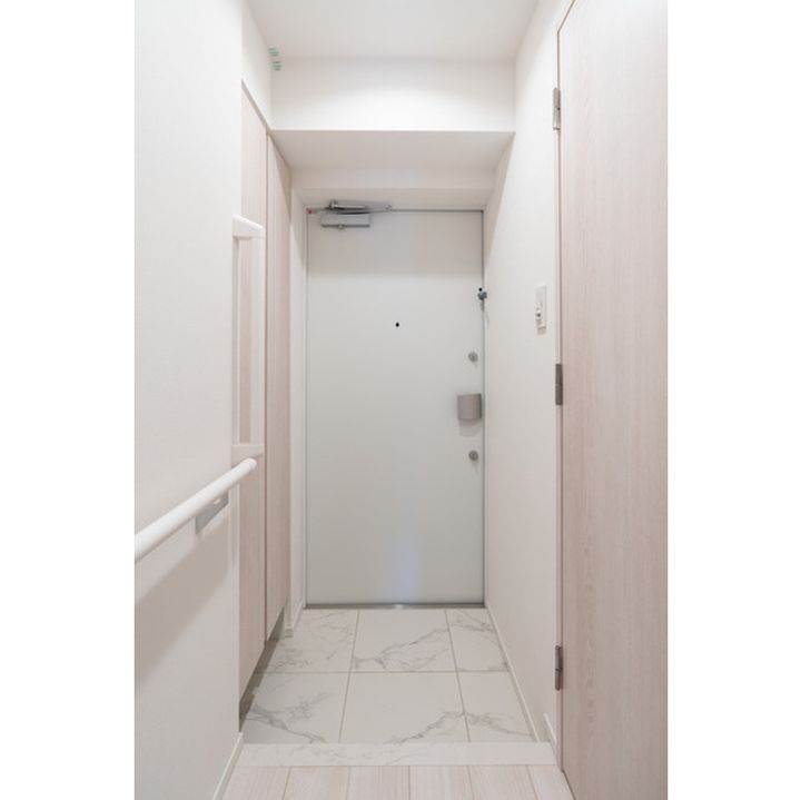 コンフォリア東葛西の玄関