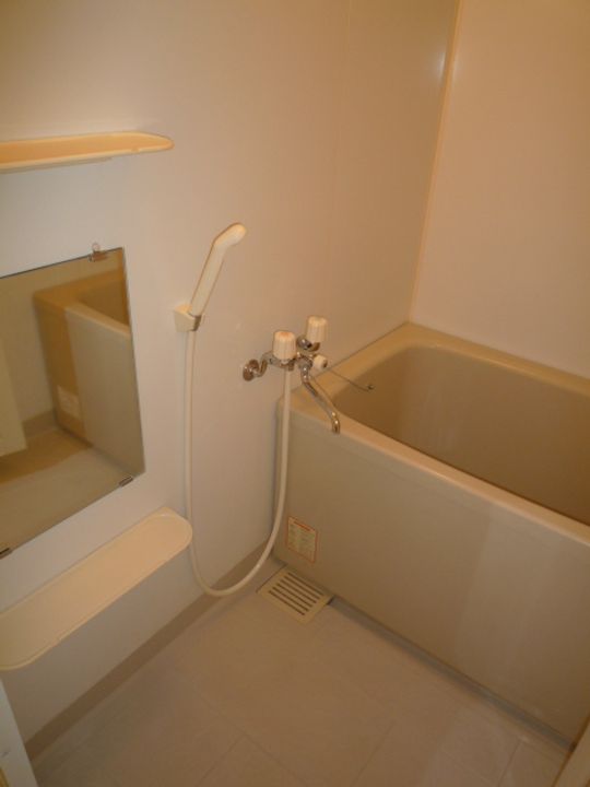 ヴァーグ弐番館の風呂