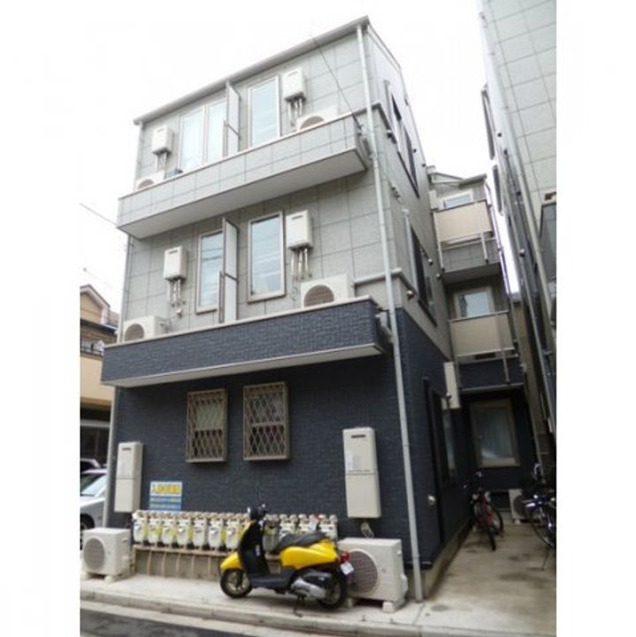 東京都足立区千住緑町2丁目の賃貸アパートの外観