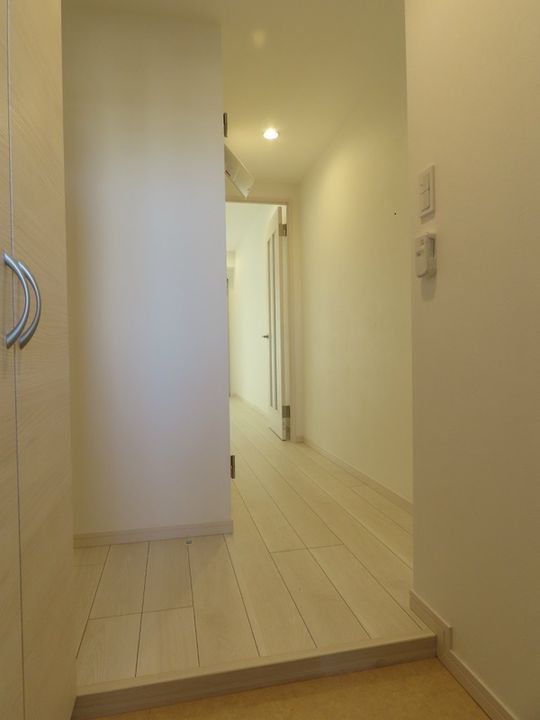 リブリ・レジデンス三ノ輪の玄関