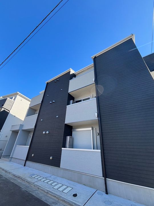 ウエストガーデン南花畑の外観