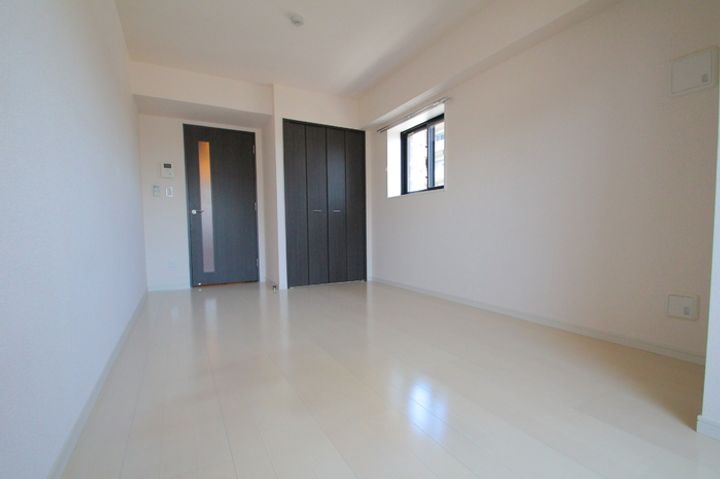 EXCEL KEIWAの居間