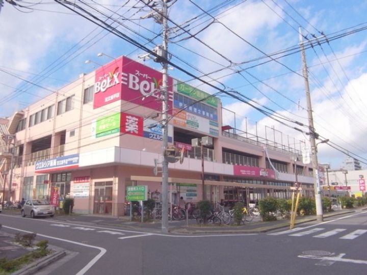 コンフォート北綾瀬の周辺