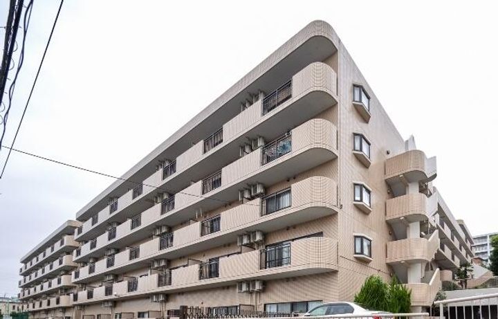 アーバンパーク三ツ池公園Eの外観