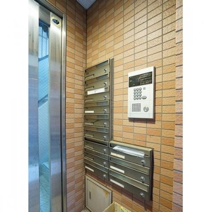 クレール・カサベルデのその他画像