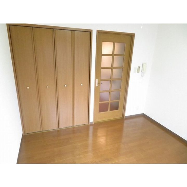 クレール・カサベルデのその他画像