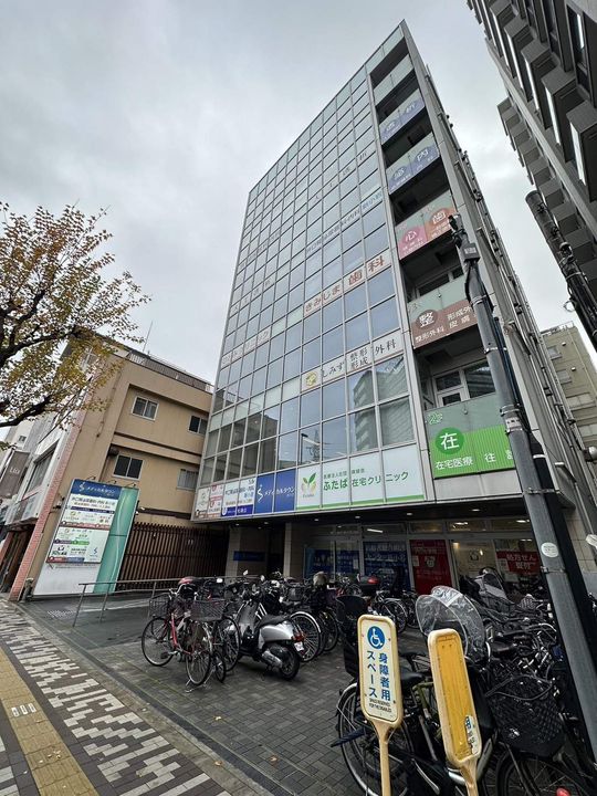 クレール・カサベルデの周辺