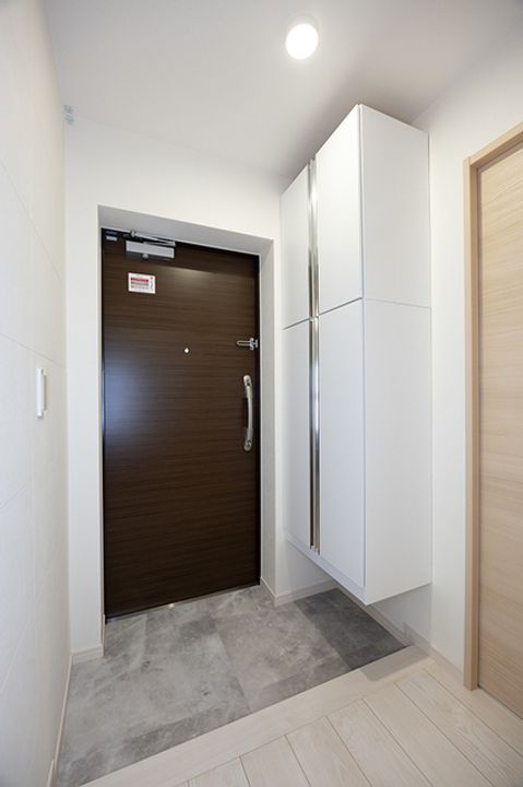 カーサフェリーチェ自由が丘の玄関