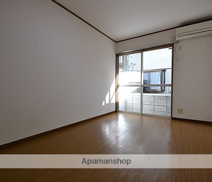 東京都杉並区天沼1丁目の賃貸アパートの居間