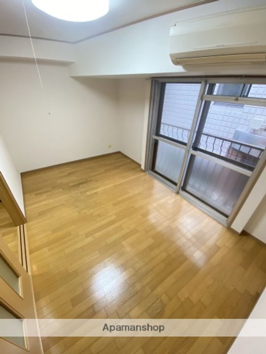 ライオンズマンション田園調布の居間
