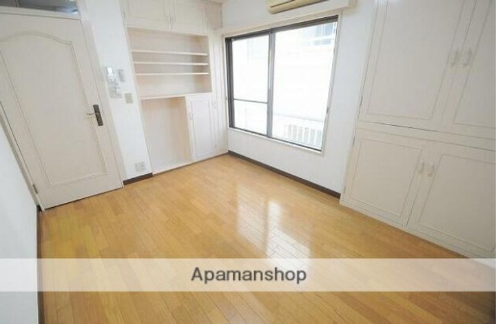 日吉第一QSハイム306の居間