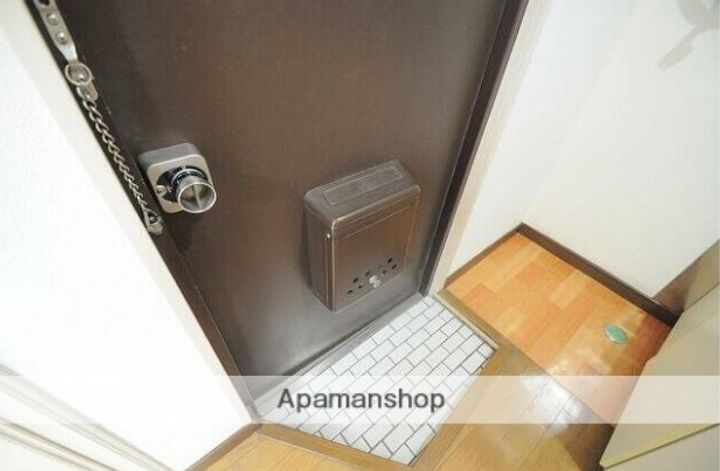 日吉第一QSハイム306の玄関