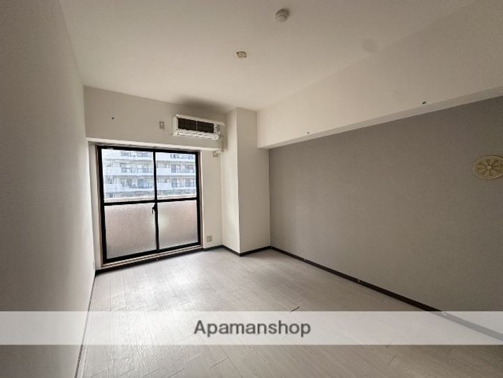 メゾン・ド・ヴィレ目黒の居間