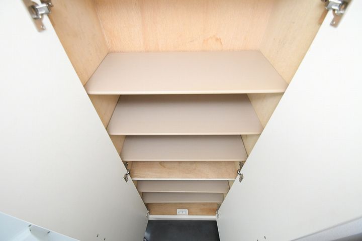 レオパレス英の玄関