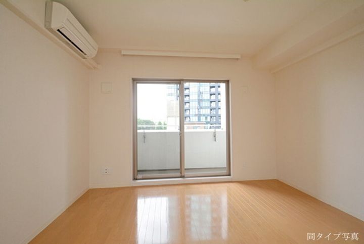 コンフォリア麻布十番0303の居間