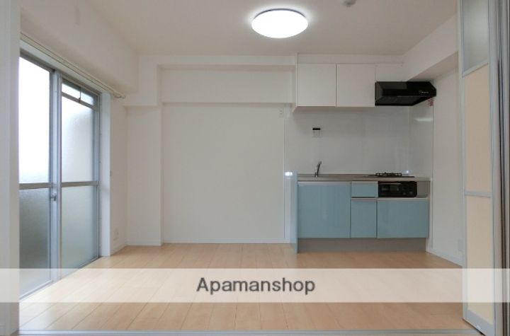 月村マンションNO.6の居間