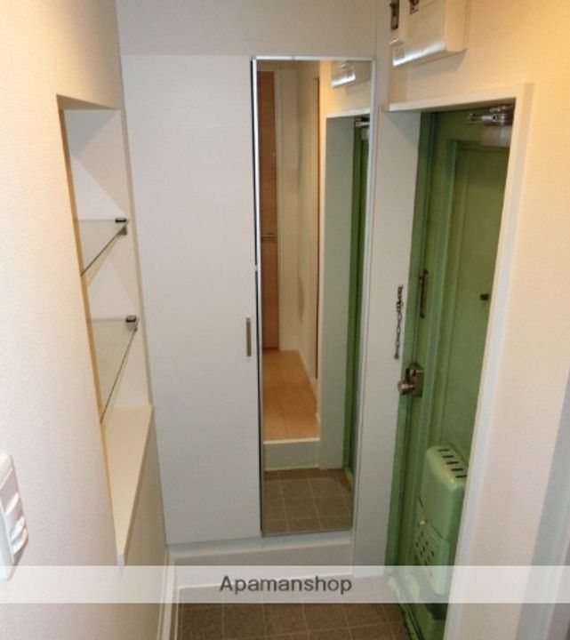 月村マンションNO.6の玄関