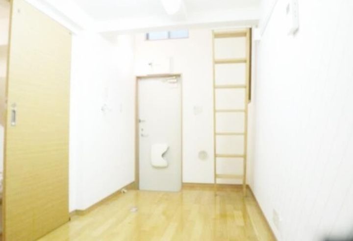 東京都大田区大森北6丁目の賃貸アパートの居間