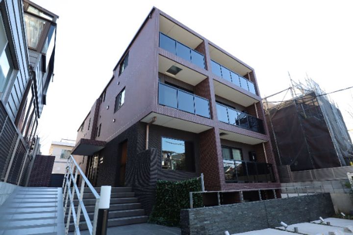 東京都目黒区平町1丁目の賃貸マンションの外観