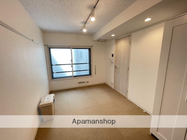 東京都板橋区大山町の賃貸マンションの居間