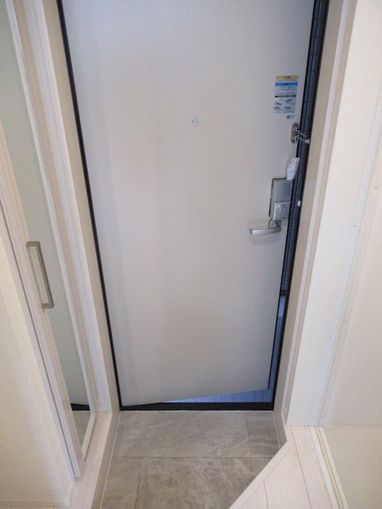 東京都板橋区中台1丁目の賃貸アパートの玄関