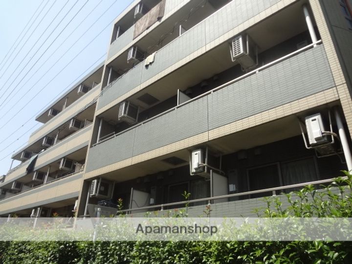 東京都杉並区上高井戸2丁目の賃貸マンションの外観