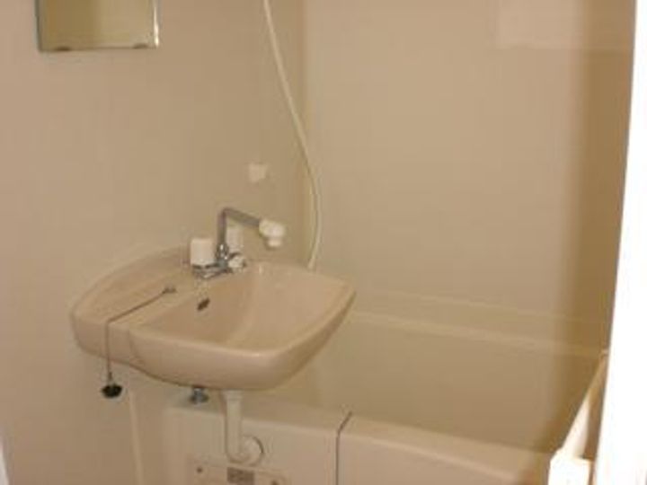 レオパレスアイリスの風呂