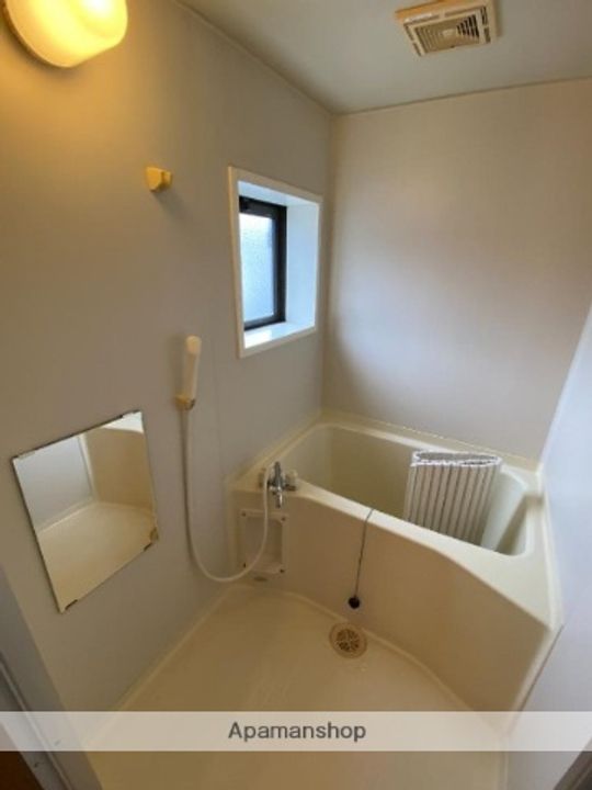 東京都三鷹市上連雀7丁目の賃貸アパートの風呂