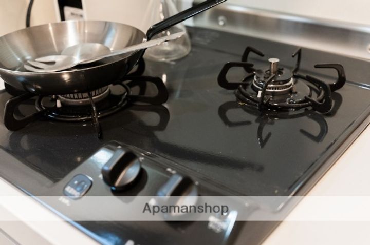 東京都中野区本町3丁目の賃貸マンションのキッチン