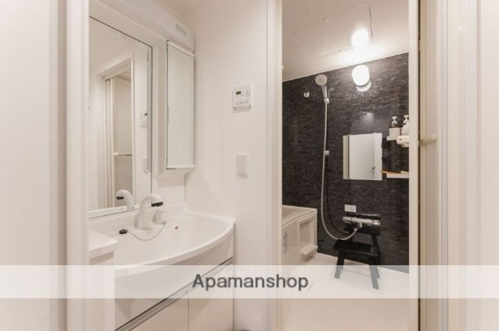 東京都中野区本町3丁目の賃貸マンションの風呂