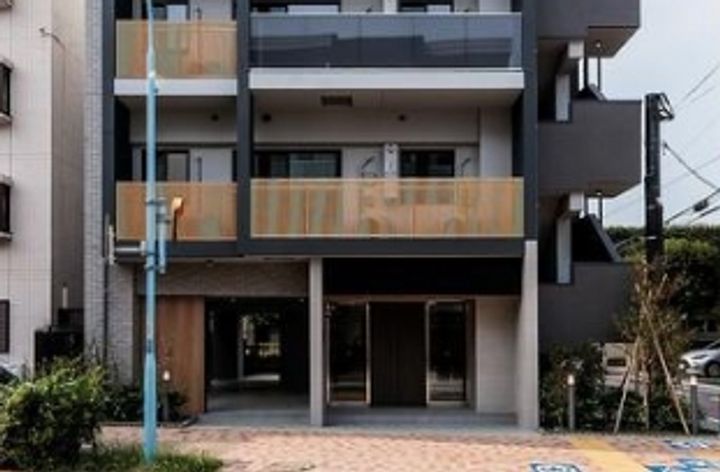 LIVECASA高円寺の外観