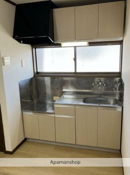 東京都中野区白鷺3丁目の賃貸アパートのキッチン