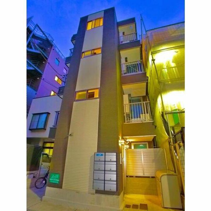 BEST STAGE 西日暮里の外観