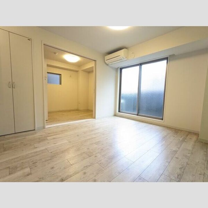 アリカ新御徒町の居間