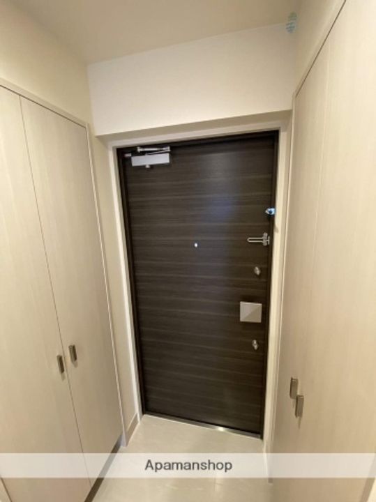 東京都江東区塩浜2丁目の賃貸マンションの玄関