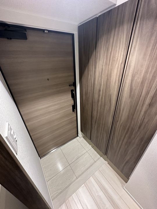 SーRESIDENCE浅草FIOREの玄関
