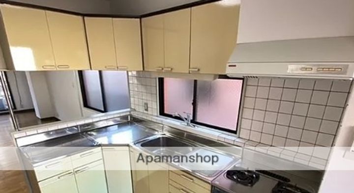 東京都江東区越中島2丁目の賃貸マンションのキッチン