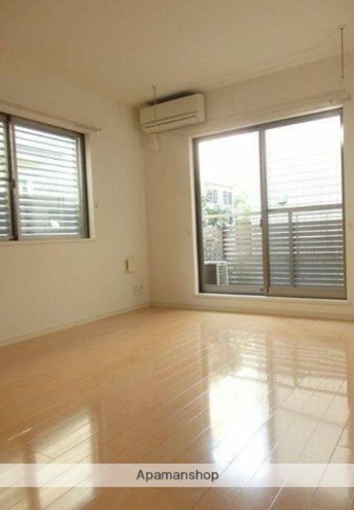 サンパレス吉祥寺の居間