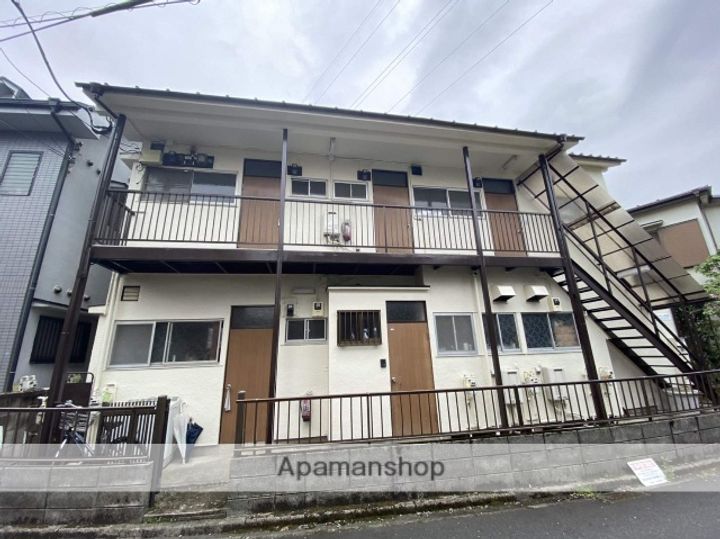 ウォーレン五月の外観