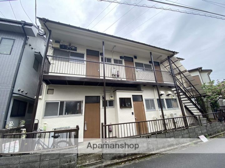 ウォーレン五月の外観