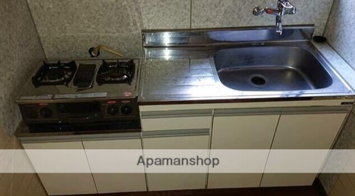 東京都北区滝野川7丁目の賃貸アパートの内装