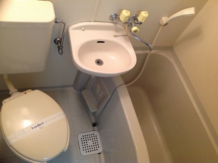 レオパレスソレイユの風呂