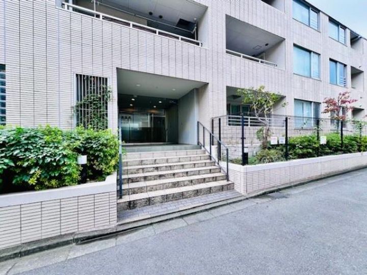 KDXレジデンス西原202の外観