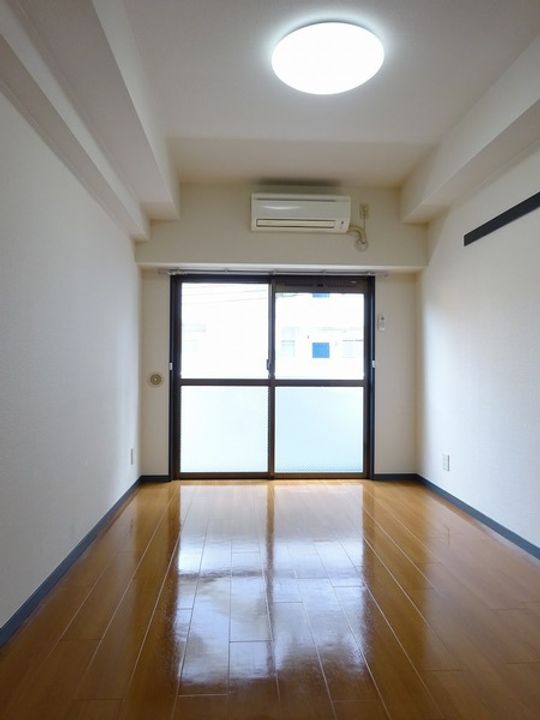 ダイホープラザ中野新橋の居間