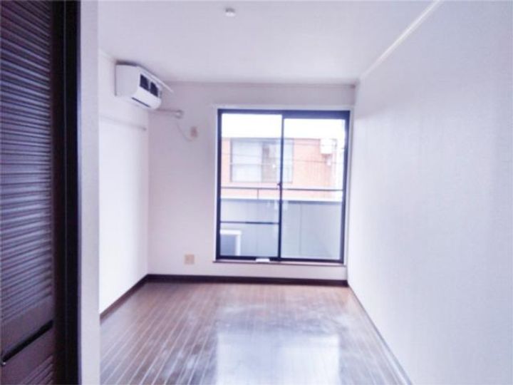 ガーデンハウス三軒茶屋の居間